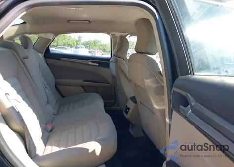 2017 Ford Fusion Hybrid Se z USA, uszkodzony, nr VIN 3FA6P0LU5HR344879